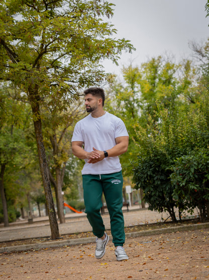 Pantalón de chándal de algodón y poliéster BROOKLYN, color verde, ideal para un look casual y cómodo.