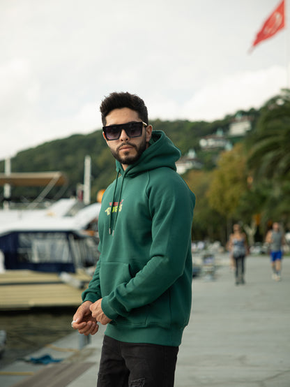 Sudadera con capucha de algodón y poliéster en corte regular fit, modelo Turtles, ideal para un look casual y cómodo.